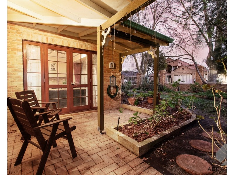 73 Tweeddale Road, Applecross WA 6153