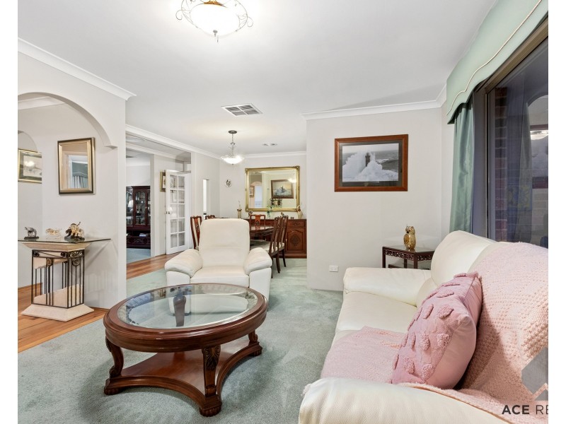 17 Caprice Place, Willetton WA 6155