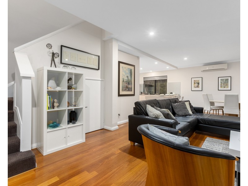 1/6 Jane Road, Applecross WA 6153