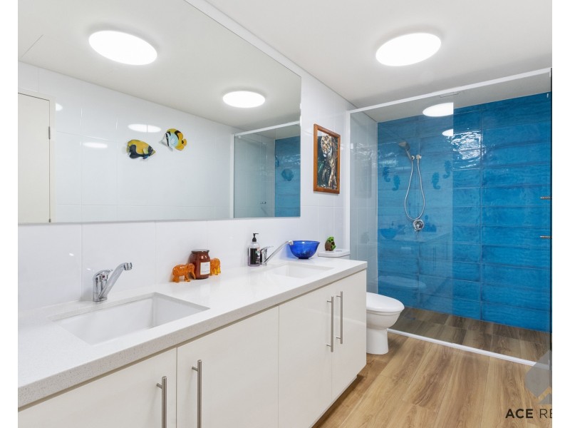NG05/70 Canning Beach Road, Applecross WA 6153