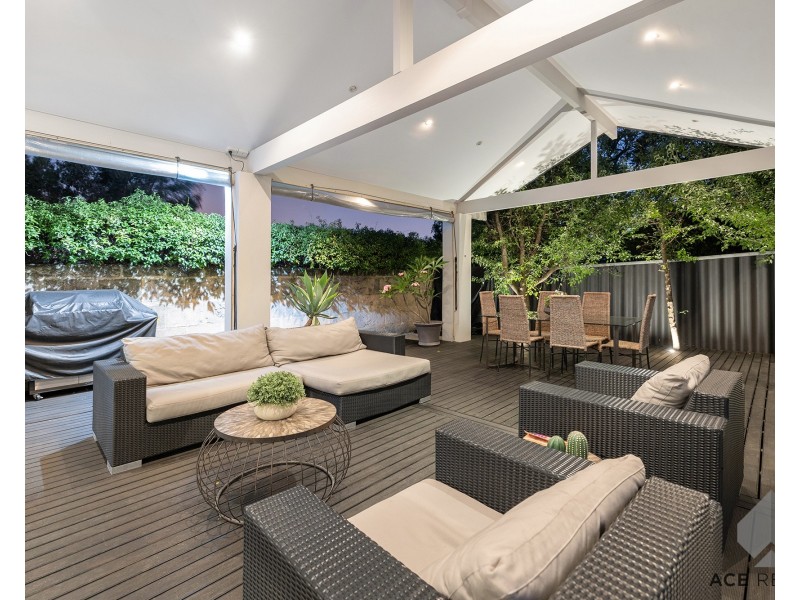 8 Hough Road, Attadale WA 6156