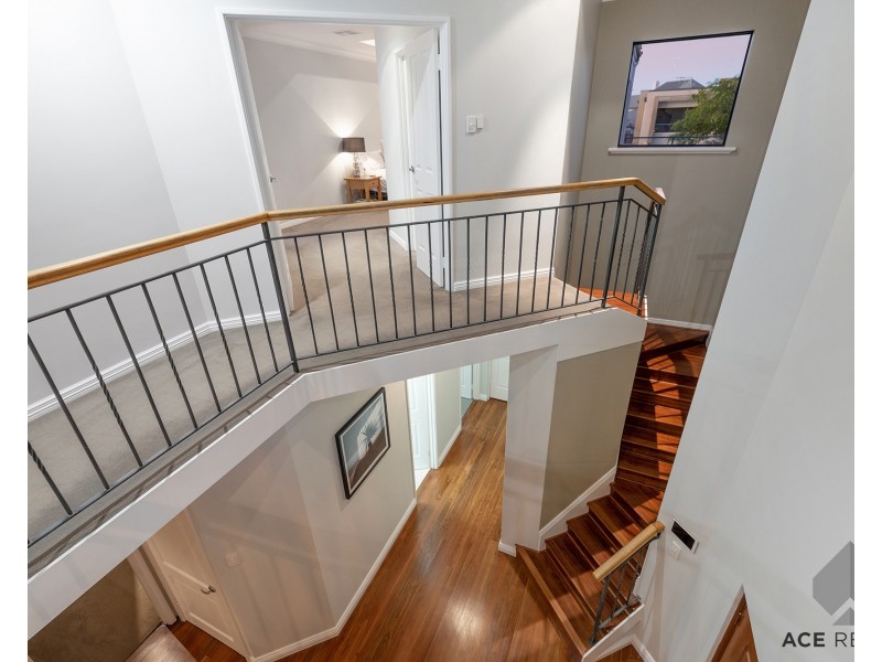 8 Hough Road, Attadale WA 6156