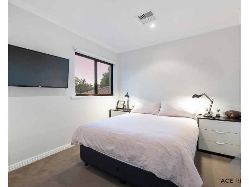 8 Hough Road, Attadale WA 6156