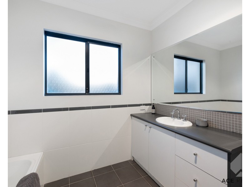 8 Hough Road, Attadale WA 6156