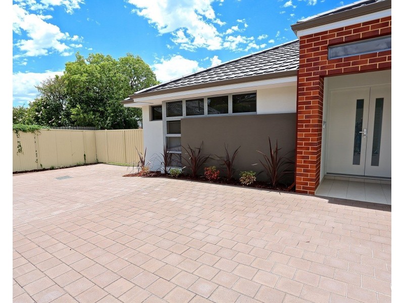 54B Joiner Street, Melville WA 6156