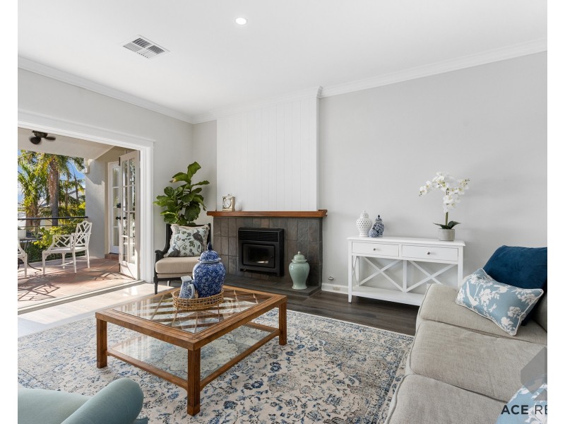 27 McCallum Crescent, Ardross WA 6153