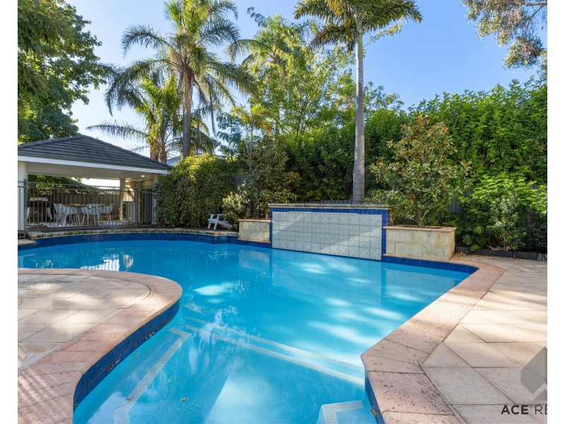 27 McCallum Crescent, Ardross WA 6153