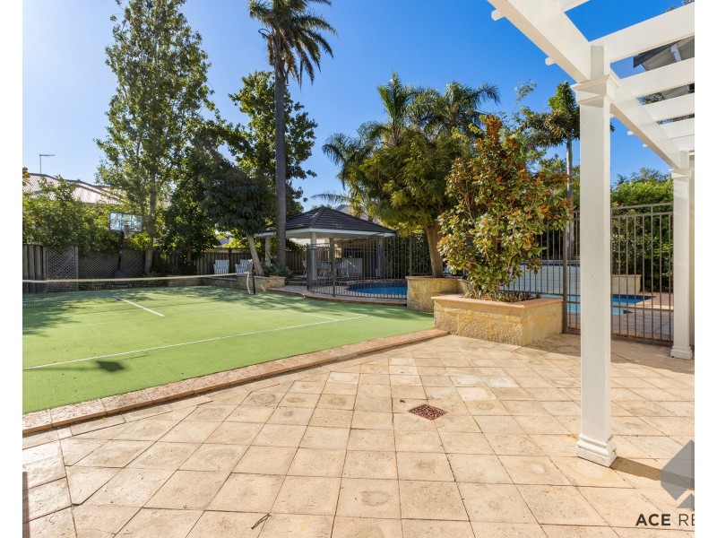 27 McCallum Crescent, Ardross WA 6153