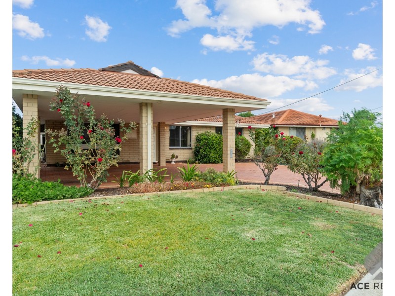 205 Corinthian Road East, Riverton WA 6148