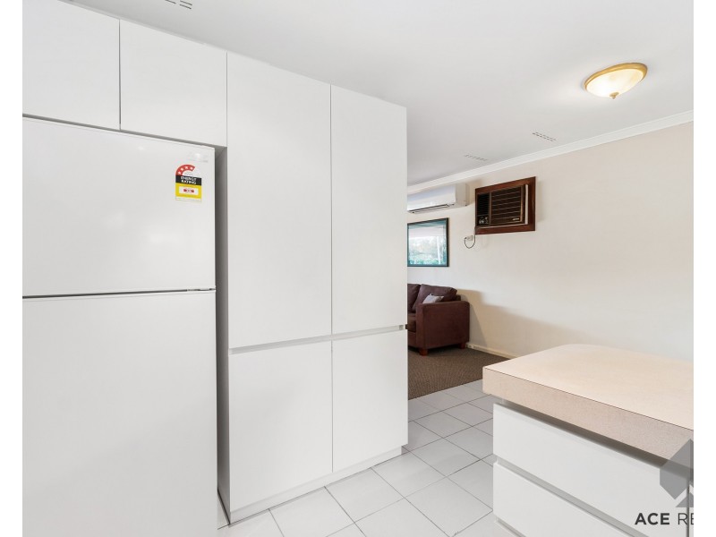 205 Corinthian Road East, Riverton WA 6148