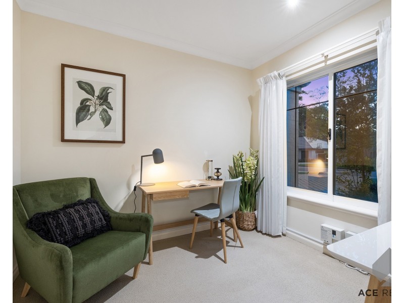 2 Armstrong Road, Applecross WA 6153