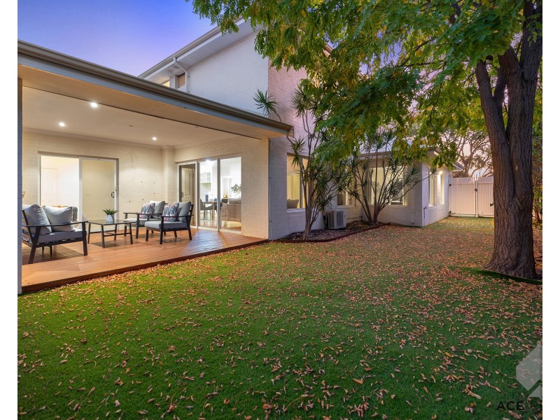 2 Armstrong Road, Applecross WA 6153