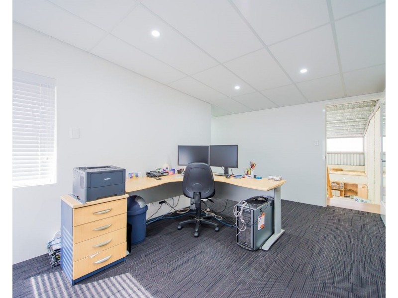 2/31 Shields Crescent, Booragoon WA 6154
