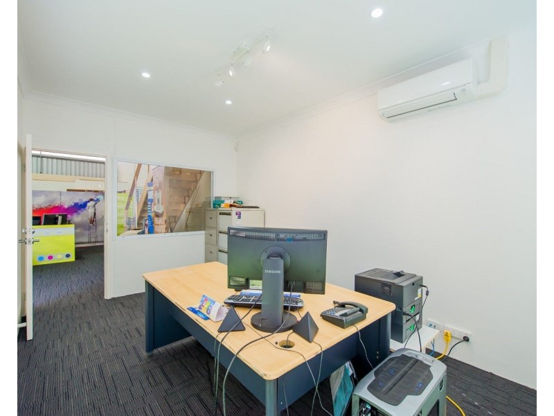2/31 Shields Crescent, Booragoon WA 6154