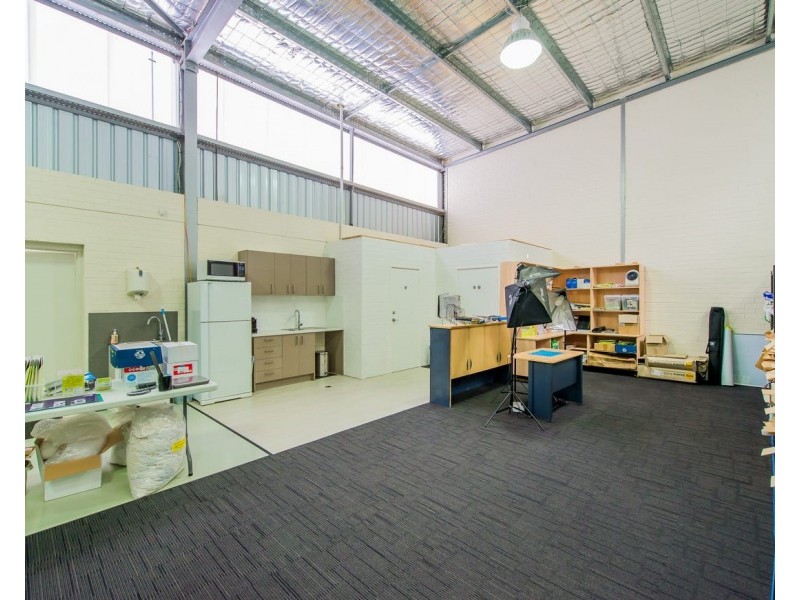 2/31 Shields Crescent, Booragoon WA 6154