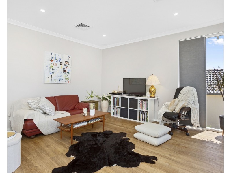 31 Moreing Road, Attadale WA 6156