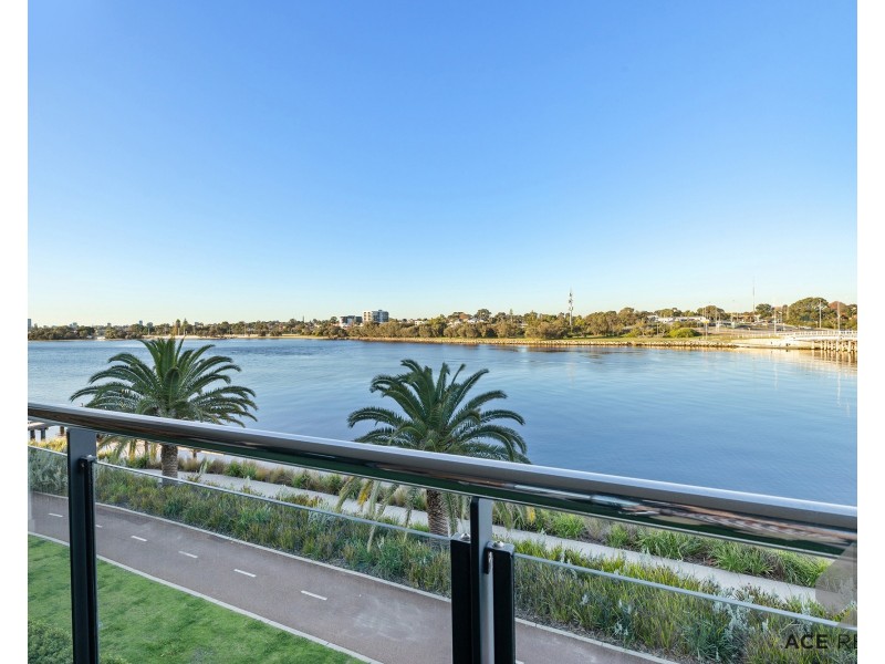 E302/70 Canning Beach Road, Applecross WA 6153