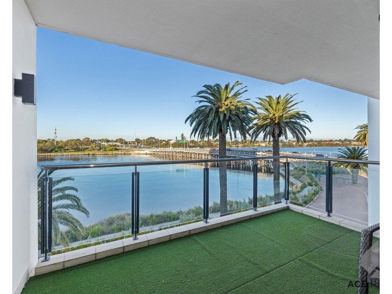 E302/70 Canning Beach Road, Applecross WA 6153
