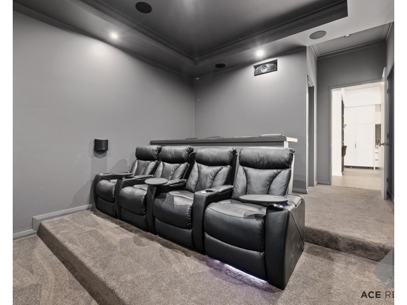 16 Gairloch Street, Applecross WA 6153