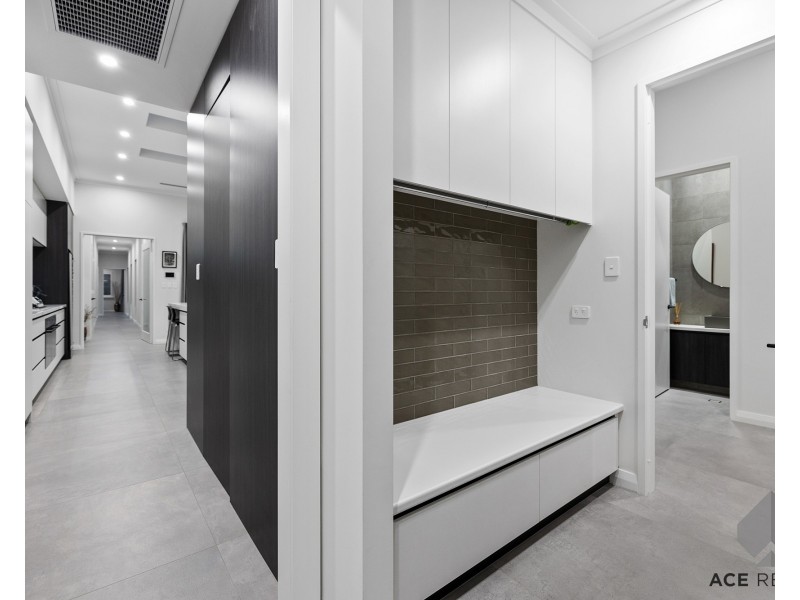 16 Gairloch Street, Applecross WA 6153