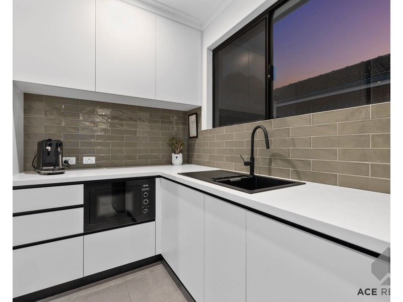 16 Gairloch Street, Applecross WA 6153