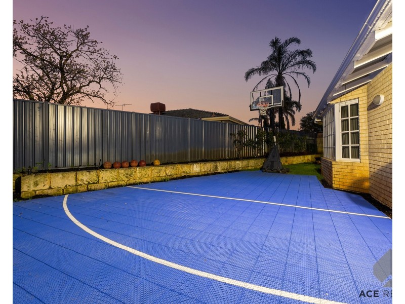 3 Jones Close, Winthrop WA 6150