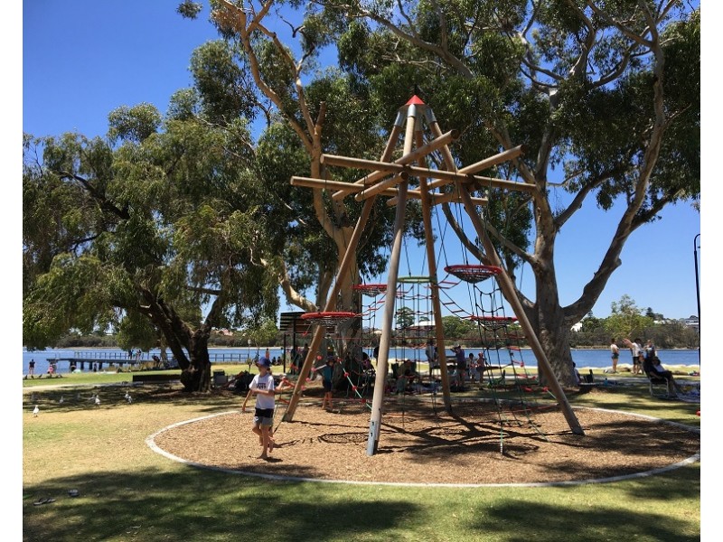 40 The Promenade, Mount Pleasant WA 6153