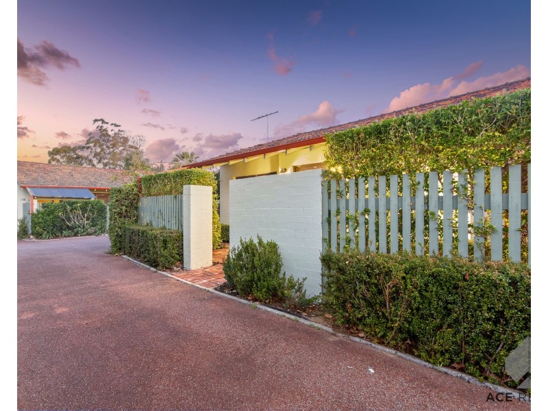 2/62 Lockhart Street, Como WA 6152