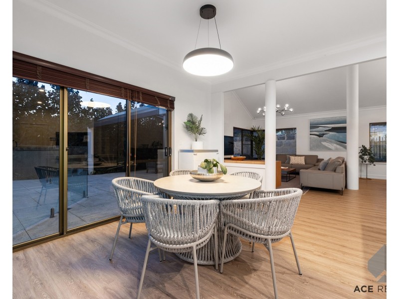 30 Dunvegan Road, Applecross WA 6153