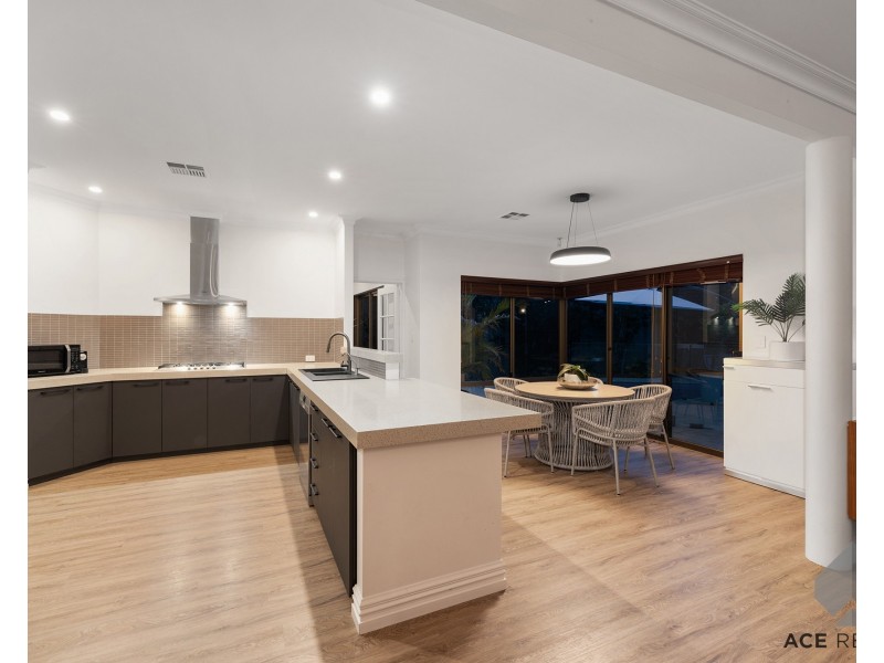 30 Dunvegan Road, Applecross WA 6153