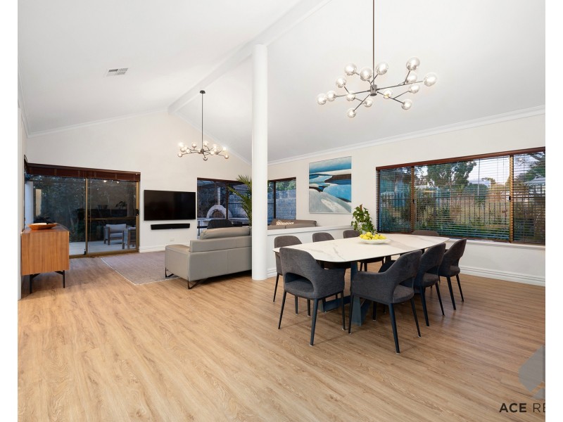30 Dunvegan Road, Applecross WA 6153