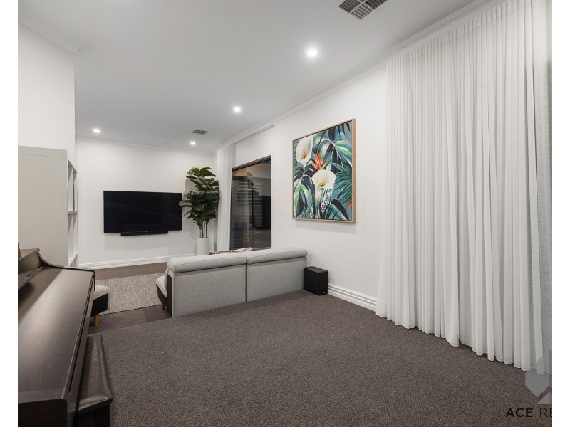 30 Dunvegan Road, Applecross WA 6153