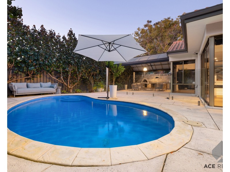 30 Dunvegan Road, Applecross WA 6153