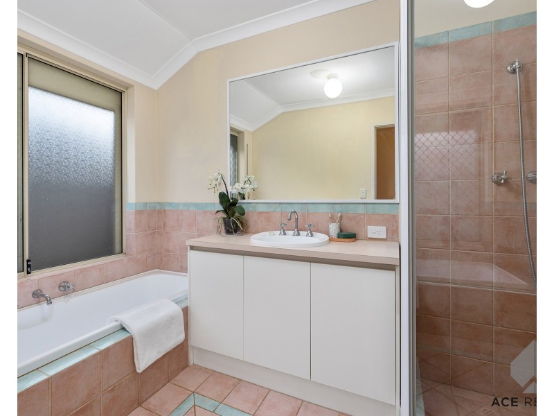 16 Welby Place, Myaree WA 6154