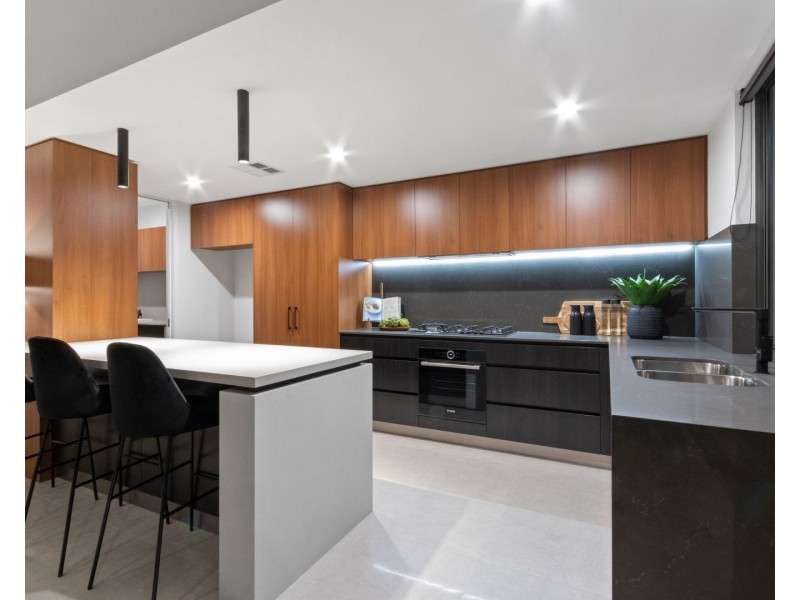 32 Raymond Street, Mount Pleasant WA 6153