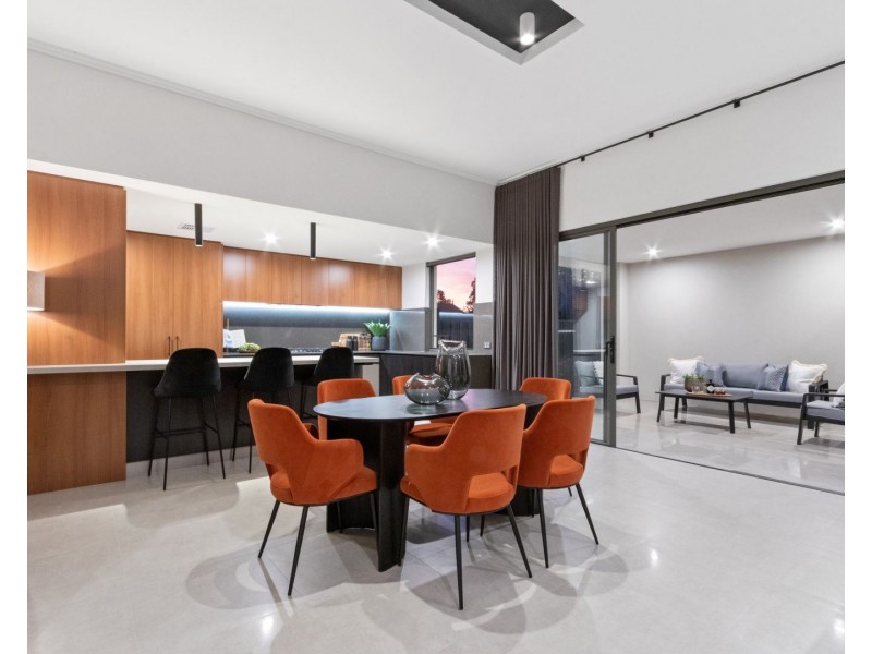 32 Raymond Street, Mount Pleasant WA 6153