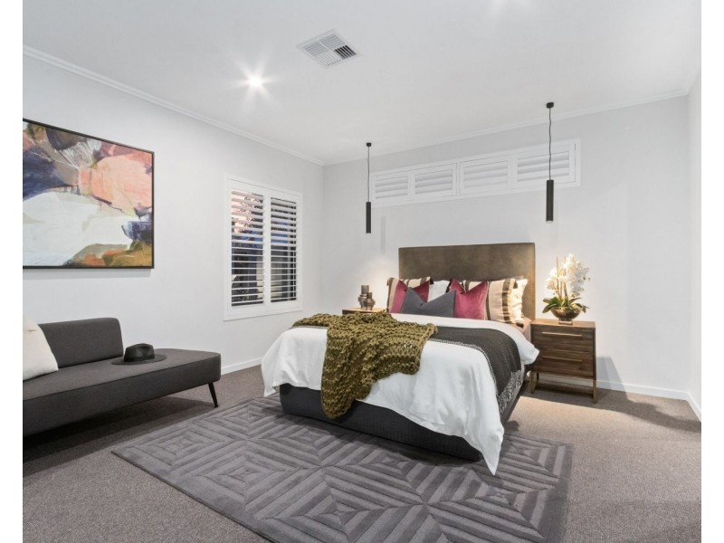 32 Raymond Street, Mount Pleasant WA 6153