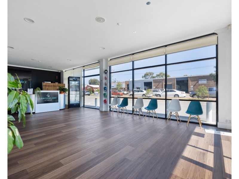 1 Shields Crescent, Booragoon WA 6154