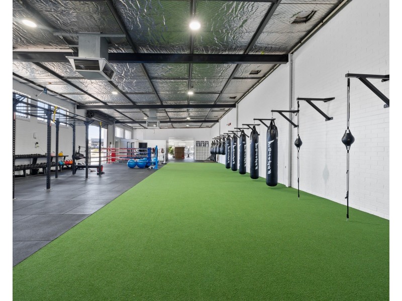 1 Shields Crescent, Booragoon WA 6154