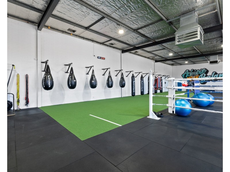 1 Shields Crescent, Booragoon WA 6154