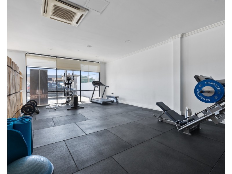 1 Shields Crescent, Booragoon WA 6154