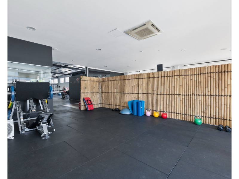 1 Shields Crescent, Booragoon WA 6154