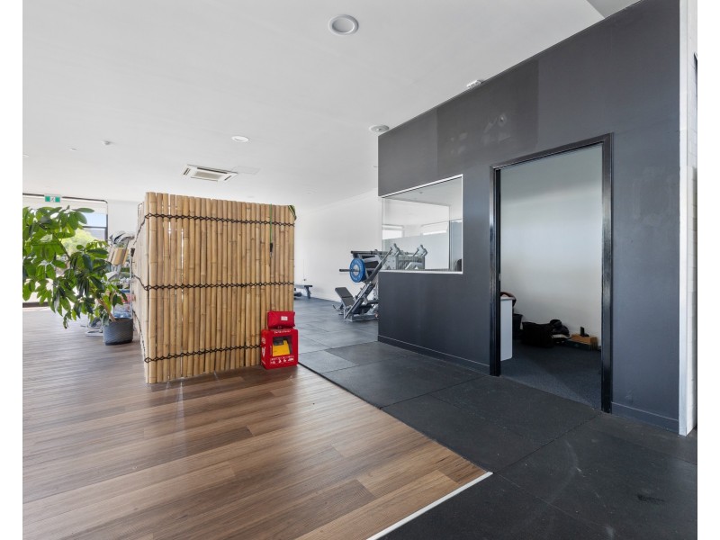 1 Shields Crescent, Booragoon WA 6154