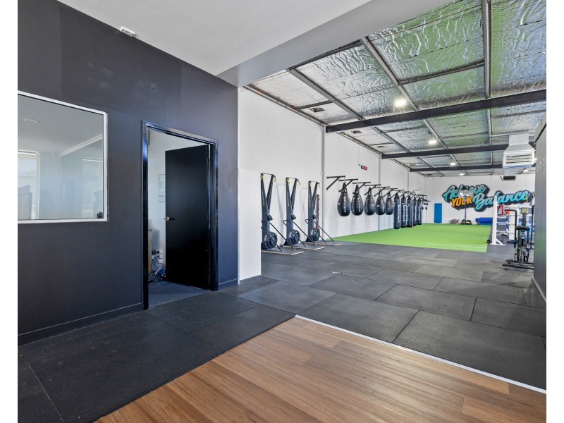 1 Shields Crescent, Booragoon WA 6154