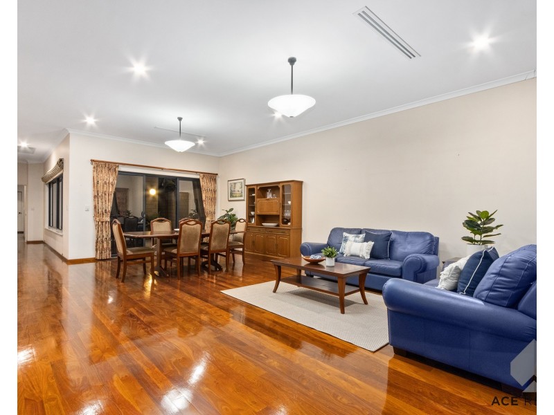 81A Tweeddale Road, Applecross WA 6153