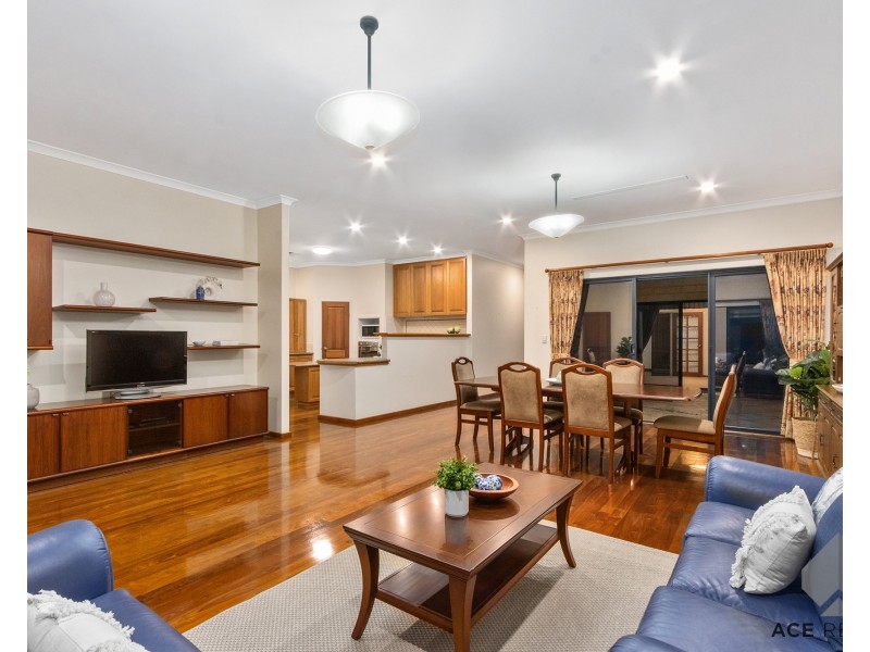 81A Tweeddale Road, Applecross WA 6153