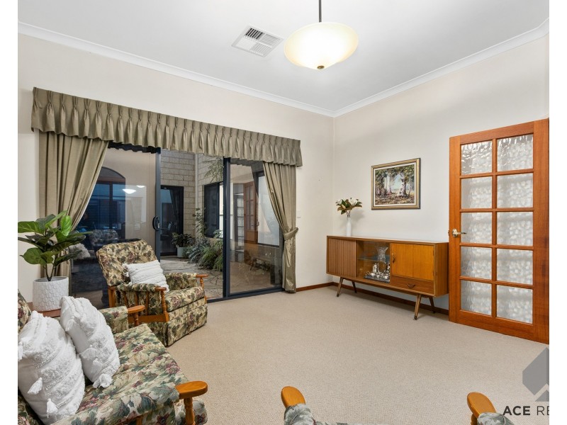 81A Tweeddale Road, Applecross WA 6153