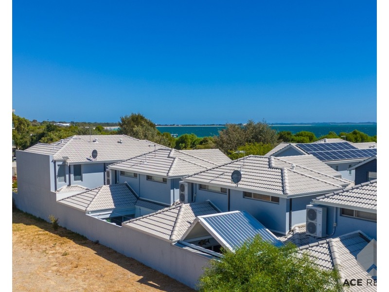 15 Orsino Boulevard, North Coogee WA 6163