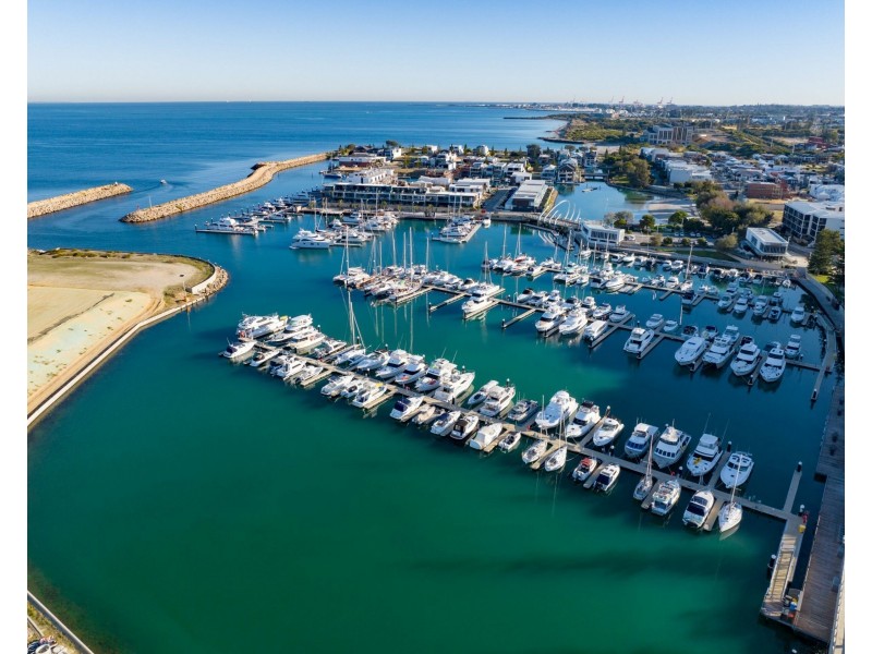 15 Orsino Boulevard, North Coogee WA 6163