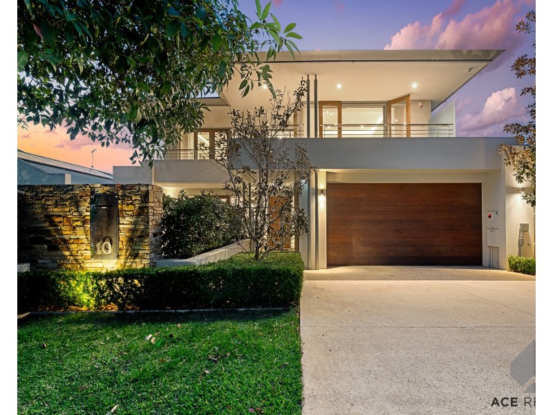 10 Kinross Road, Applecross WA 6153